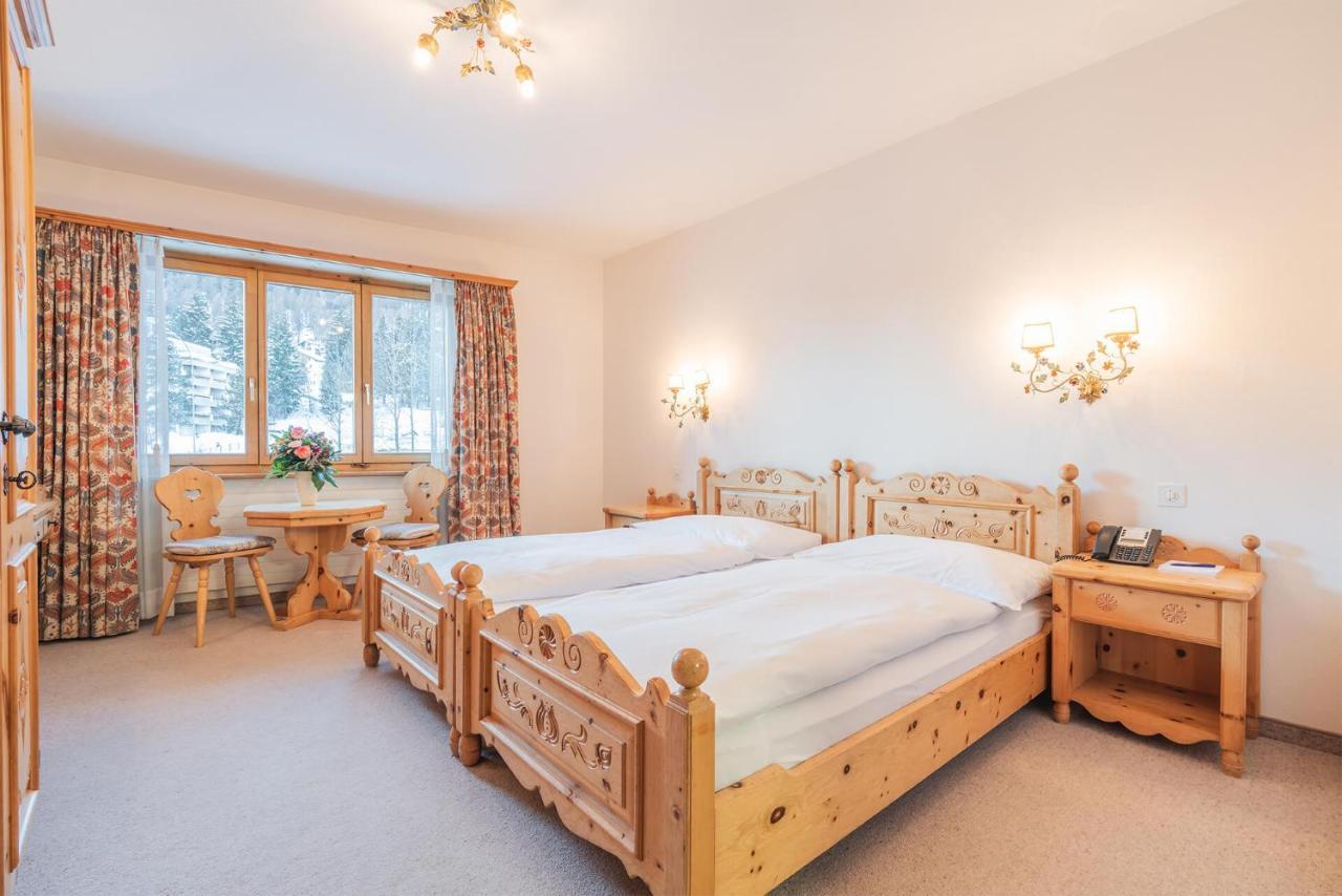 Hotel Corvatsch - Web Check-In Санкт-Моріц Екстер'єр фото