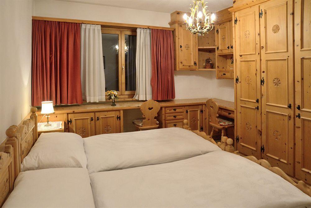 Hotel Corvatsch - Web Check-In Санкт-Моріц Екстер'єр фото