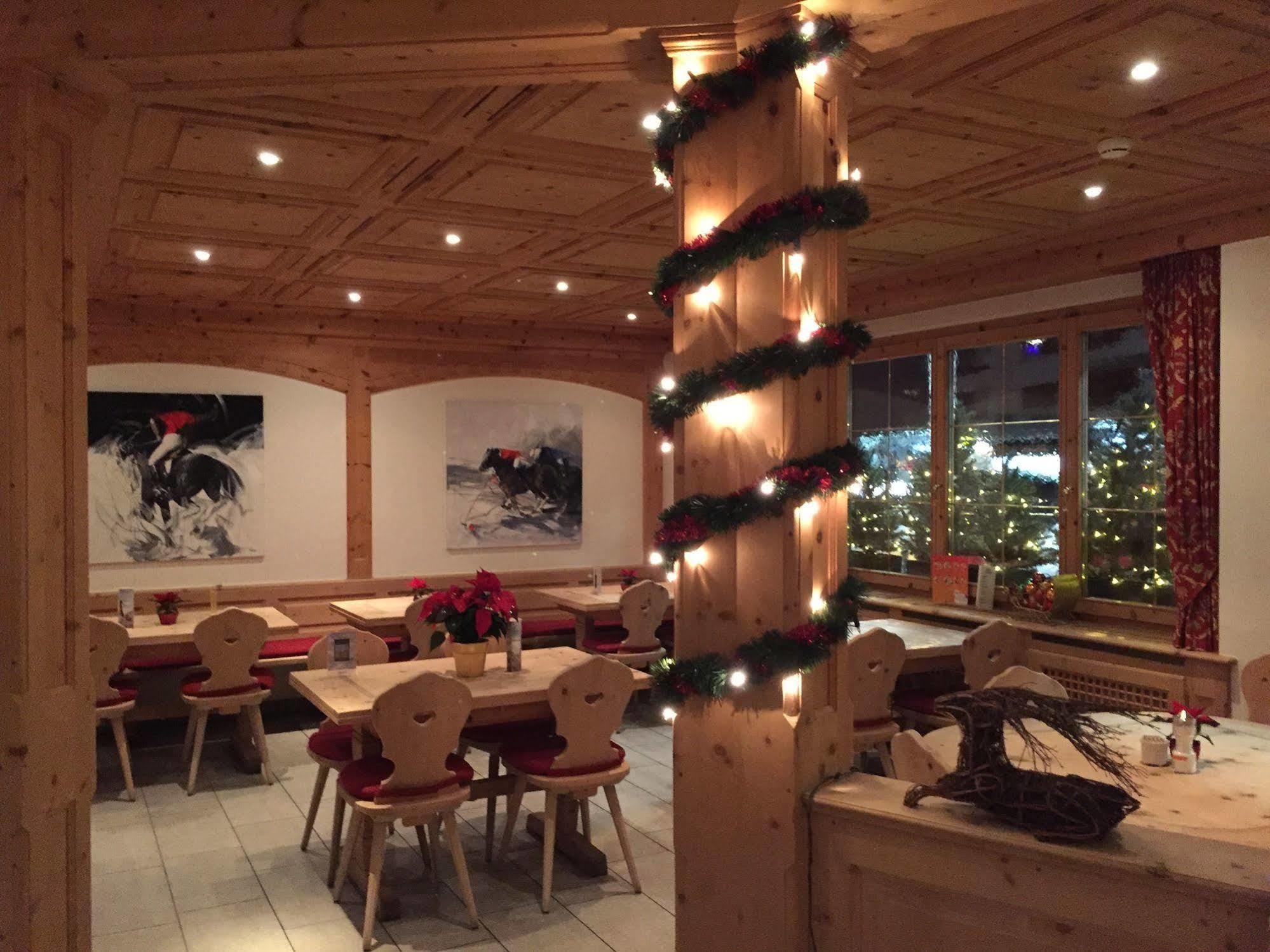Hotel Corvatsch - Web Check-In Санкт-Моріц Екстер'єр фото